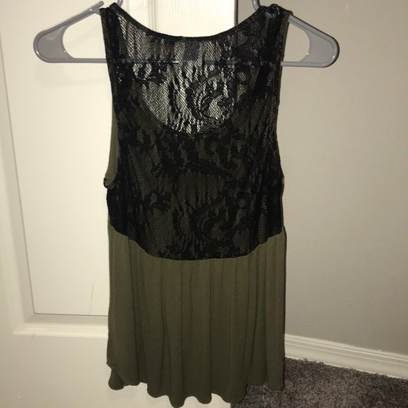 green lace back tank top - Picture 2 of 2